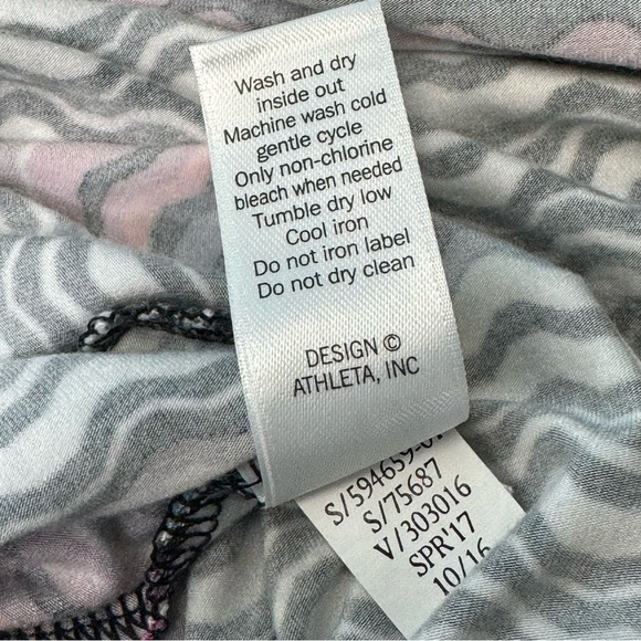 Athleta Modal Nomadic Chevron Santorini Dress Size Large Tall - Picture 9 of 9